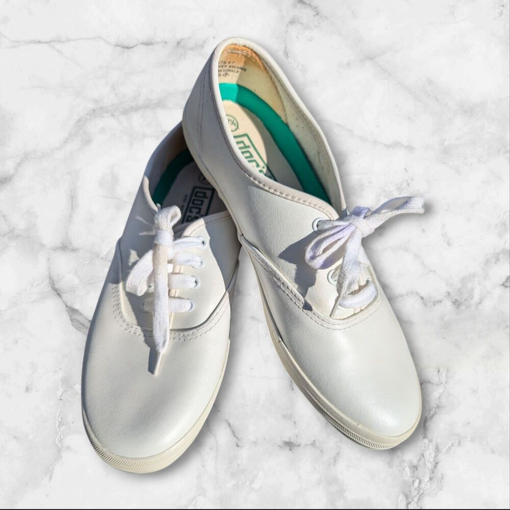 Womens White Docs Flat Bottom Casual Comfort Shoes Size 7.5 Leather Vintage